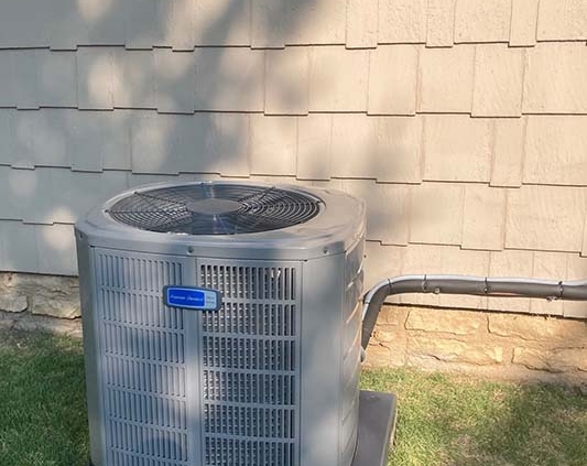 air conditioning unit outside being repaired by Steves HEATING COOLING,HVAC Repair,Service,Installation,4252 Northwest Riverside Street, Riverside MO