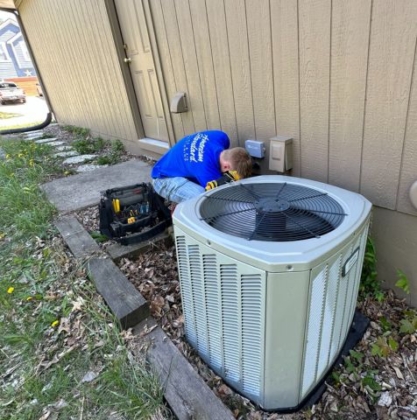 Air Conditioning Repair. Call STEVE'S HEATING COOLING, for HVAC Repair,Service,Installation,4252 Northwest Riverside Street, Riverside MO